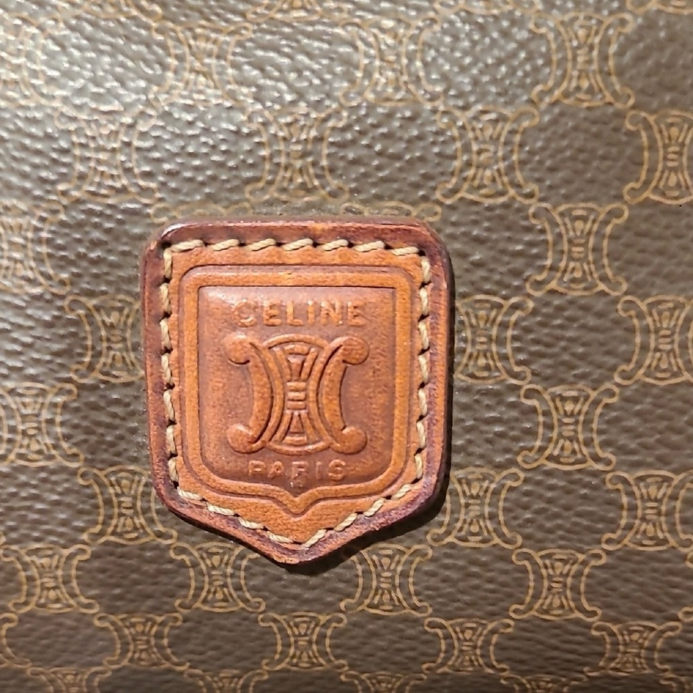 Celine Barrel Bag - Authentic - Picture 6 of 11